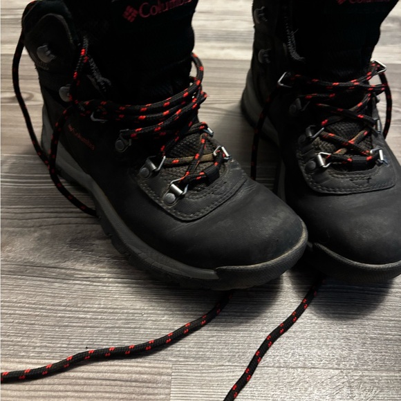 Columbia Women's 7.5 7 1/2 Newton Ridge Plus black hiking boots waterproof - Picture 5 of 8